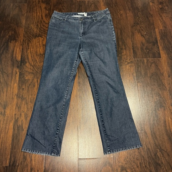 Chico's Platinum Denim Blue High Rise Flare Jeans 2.5 (14) EUC - Picture 1 of 11